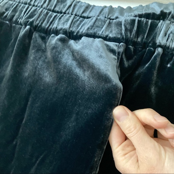 Pull-on Velvet Skirt - J. Crew Midnight Navy with Pockets - Picture 4 of 4